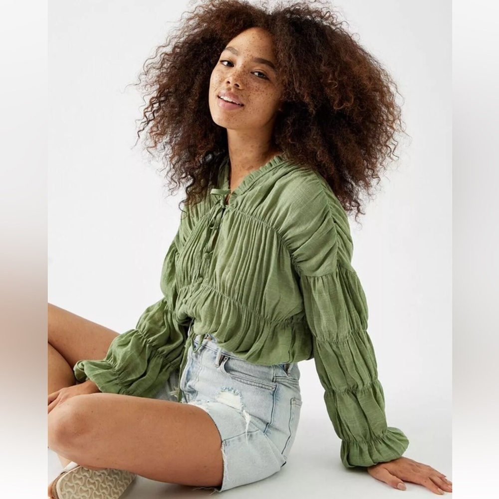 MINKPINK Elizabeth gathered sage Green Tie Front Blouse